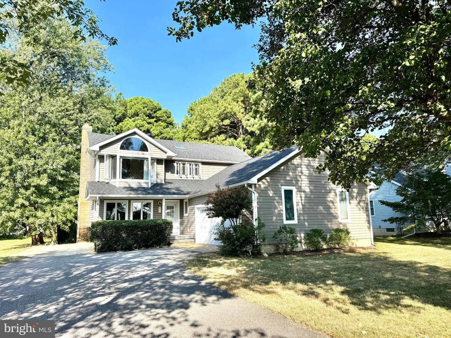211 Queen Anne Road photo 53