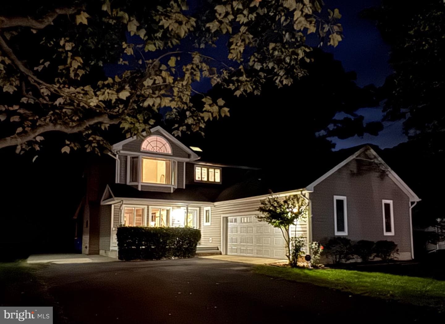 211 Queen Anne Road photo 8