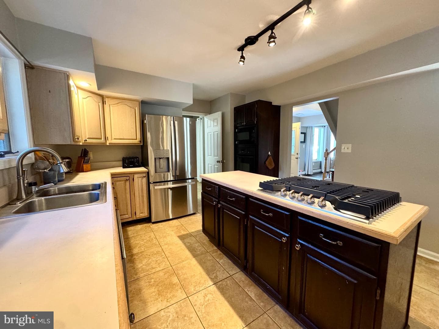 211 Queen Anne Road photo 9