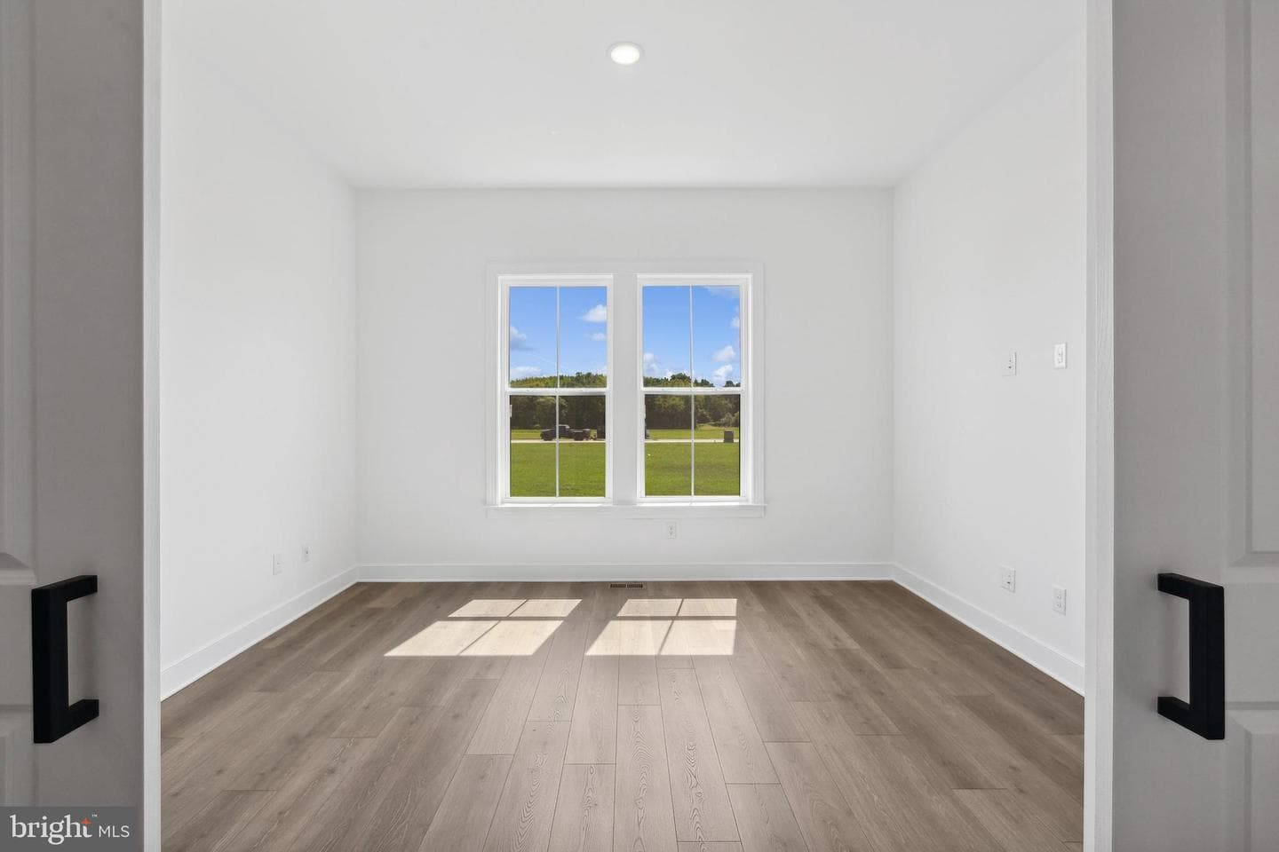 121 Kinglet Court photo 2