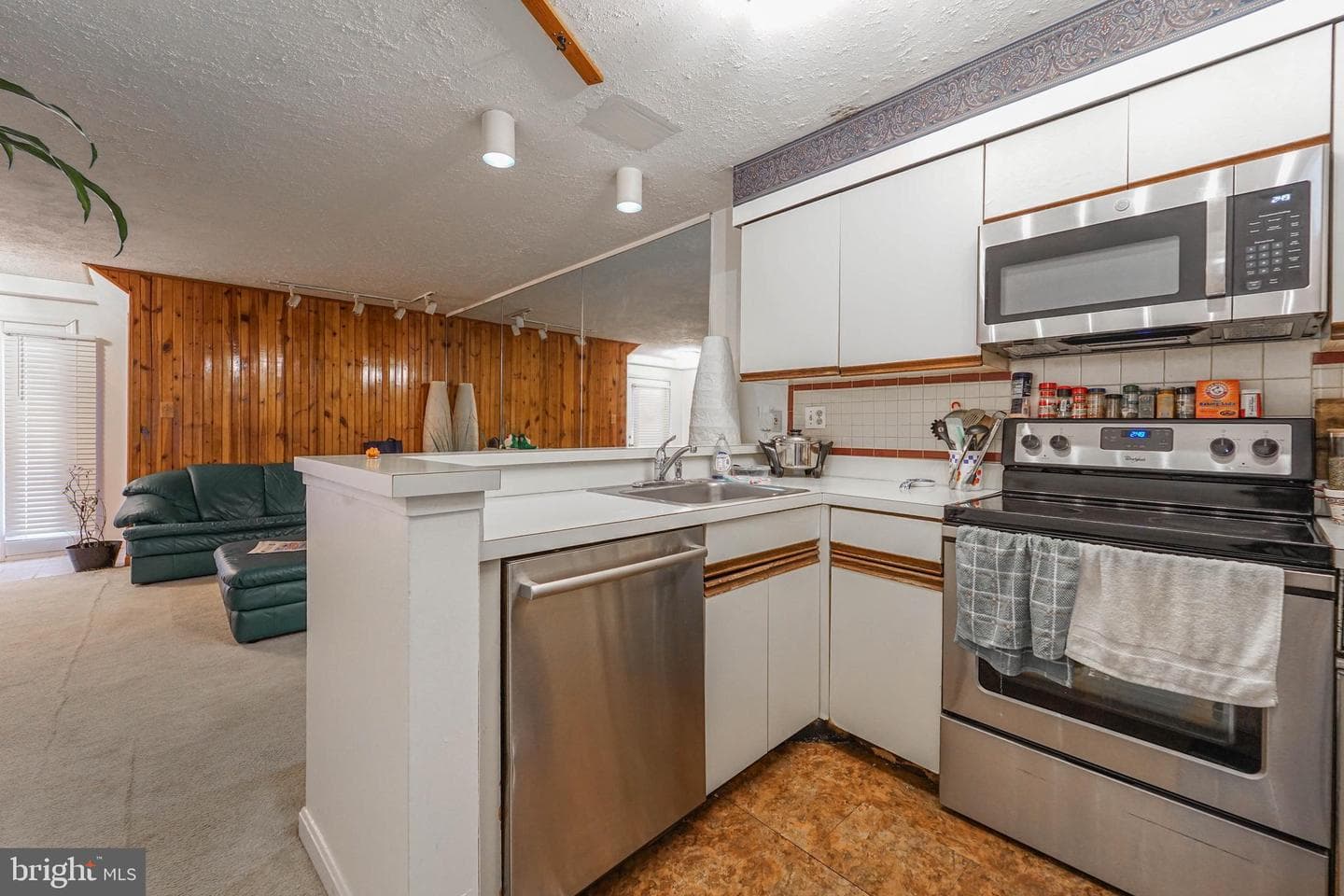 8 Queen Victoria Way photo 21