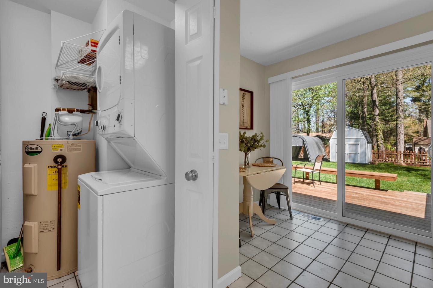 320 Mckay Road photo 22