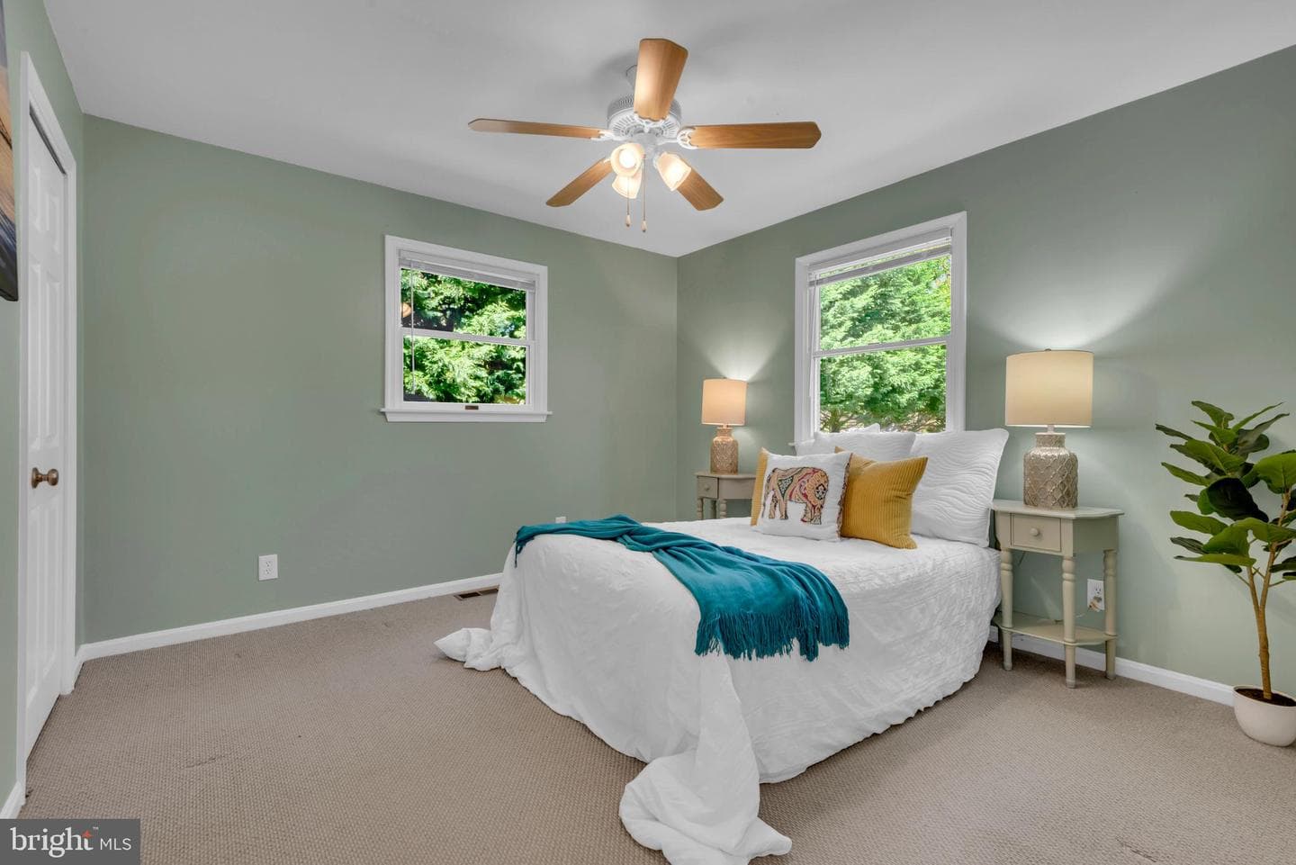 320 Mckay Road photo 23