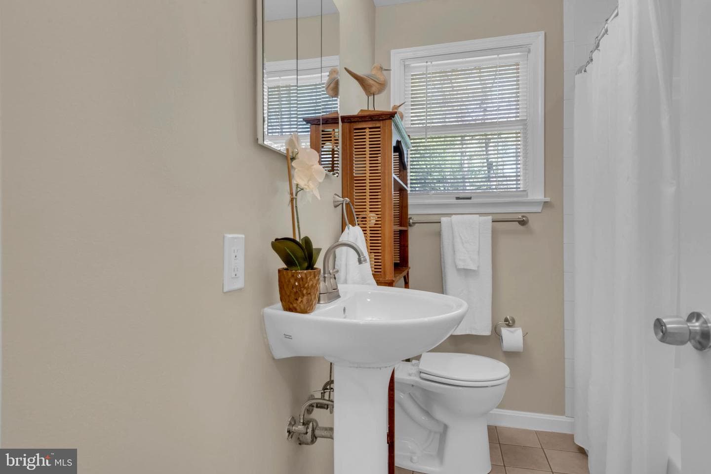 320 Mckay Road photo 25