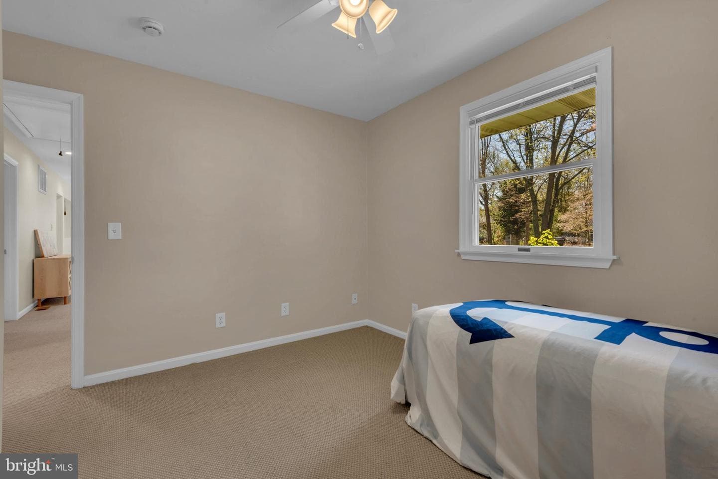 320 Mckay Road photo 28