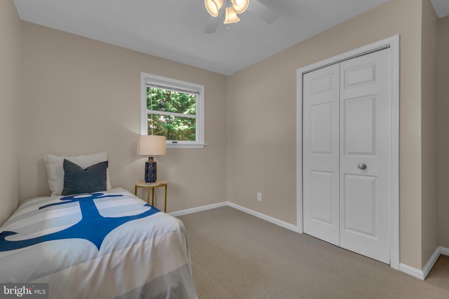 320 Mckay Road photo 29