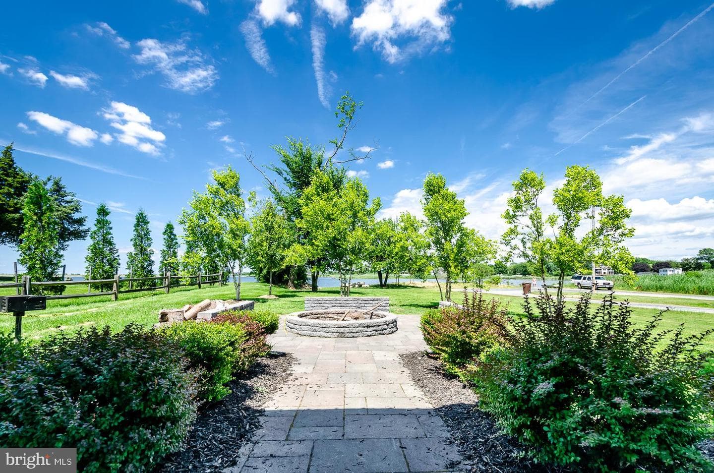 320 Mckay Road photo 44