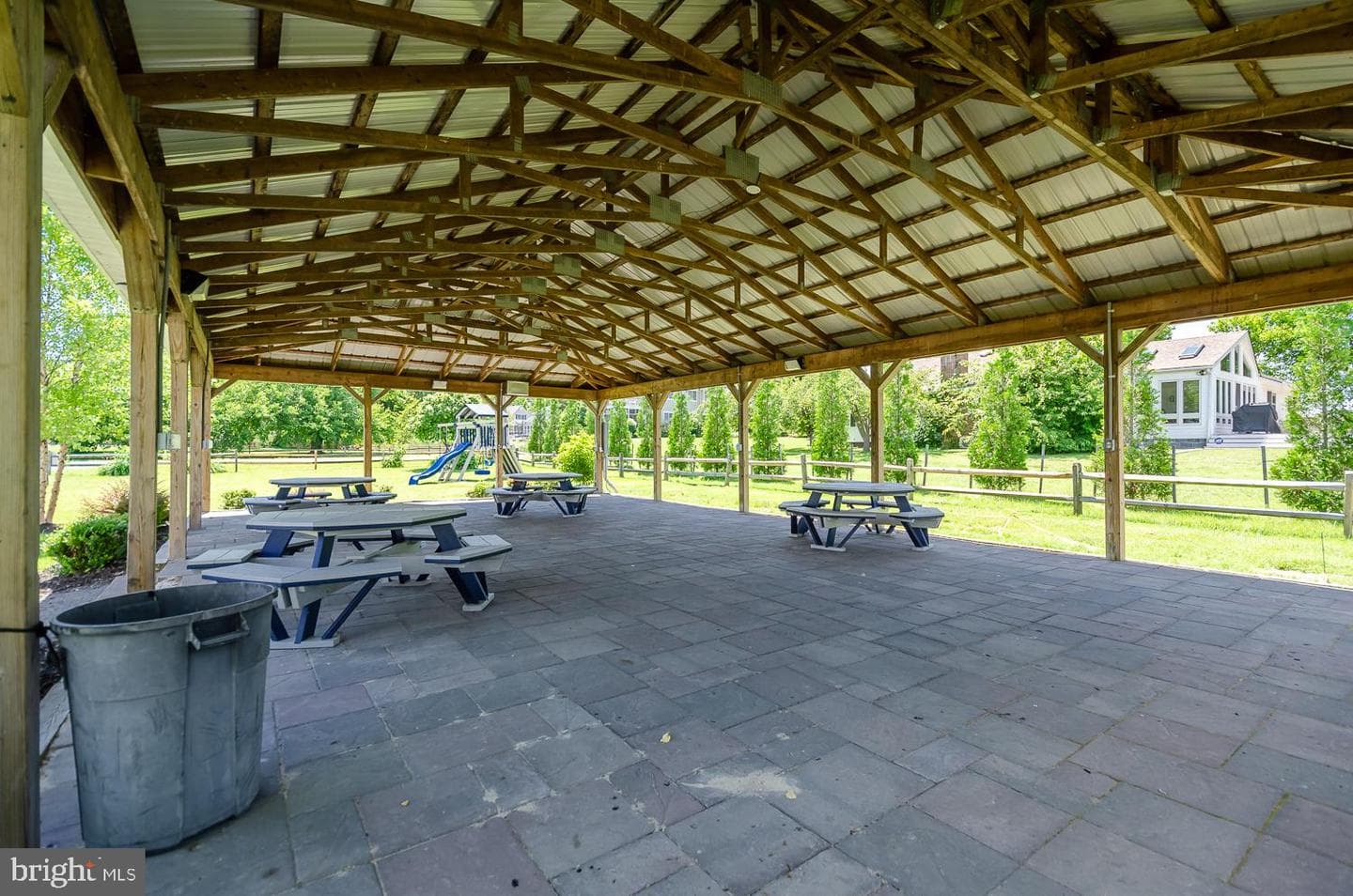 320 Mckay Road photo 45