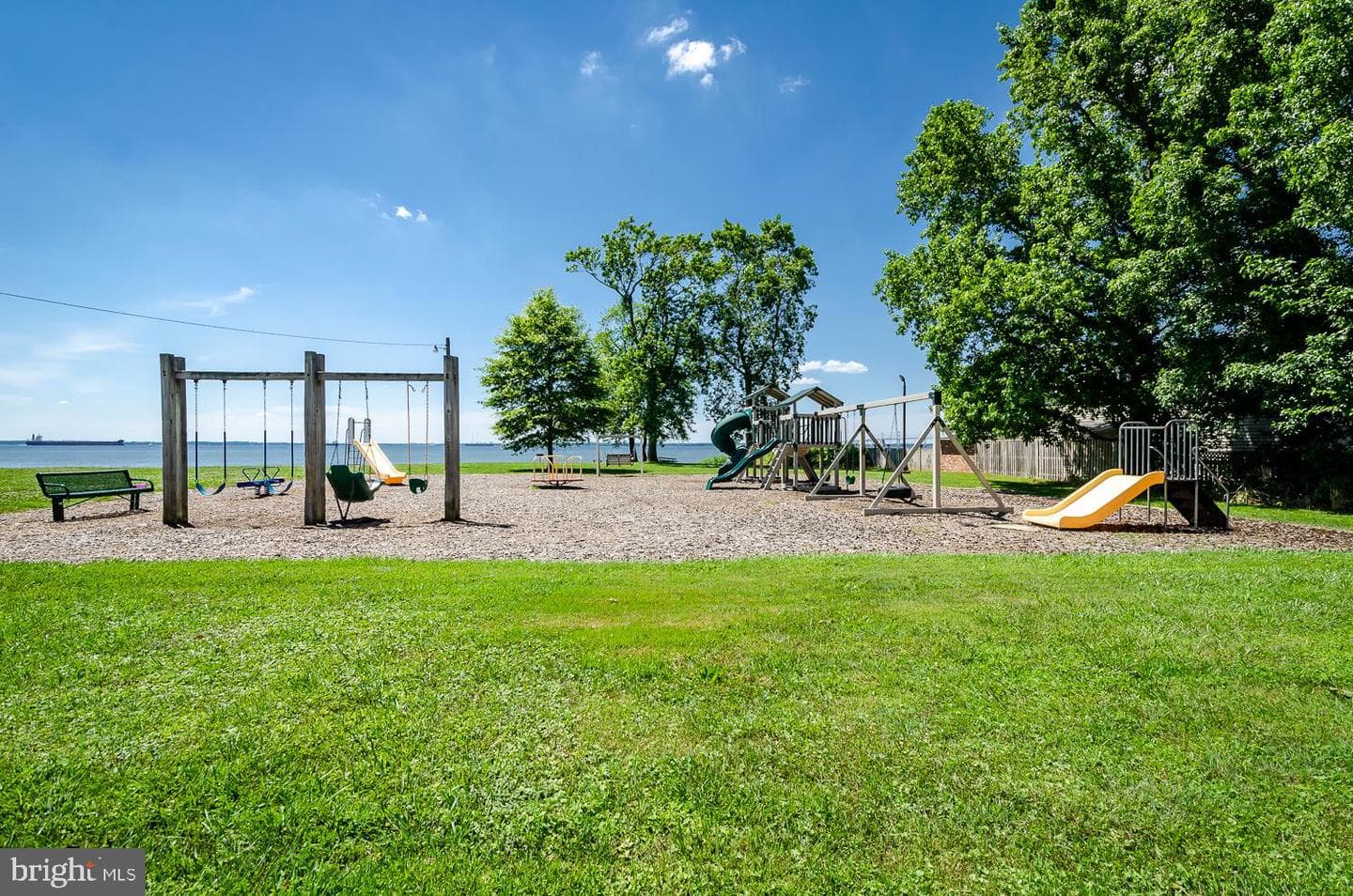 320 Mckay Road photo 47