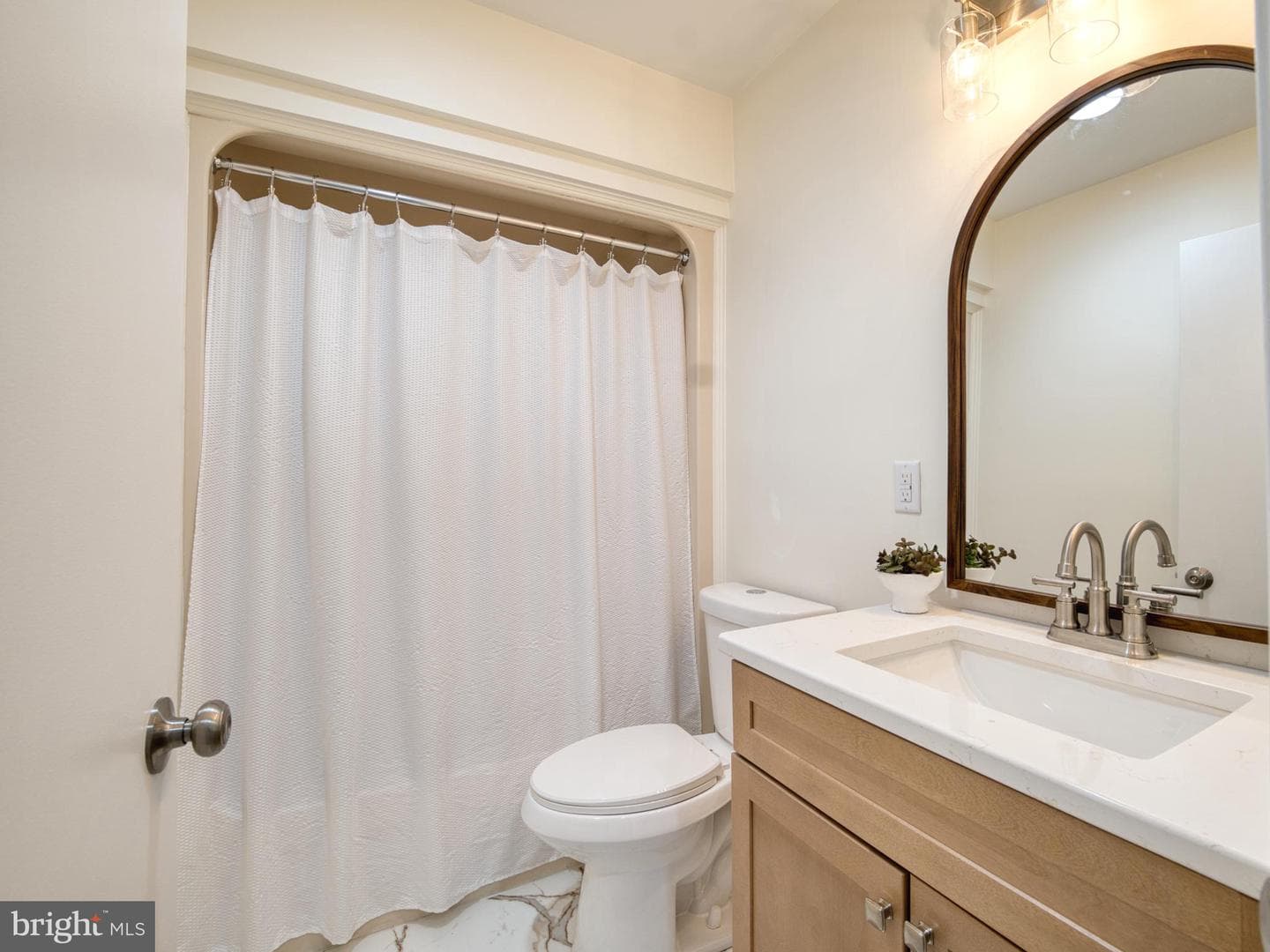 34 Queen Anne Way photo 19