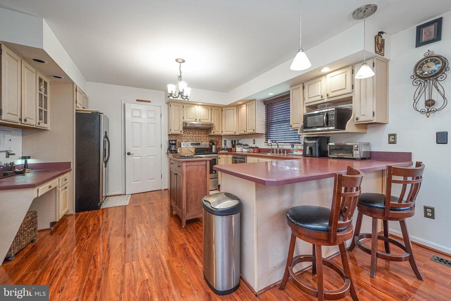 107 Chestnut Lane photo 31
