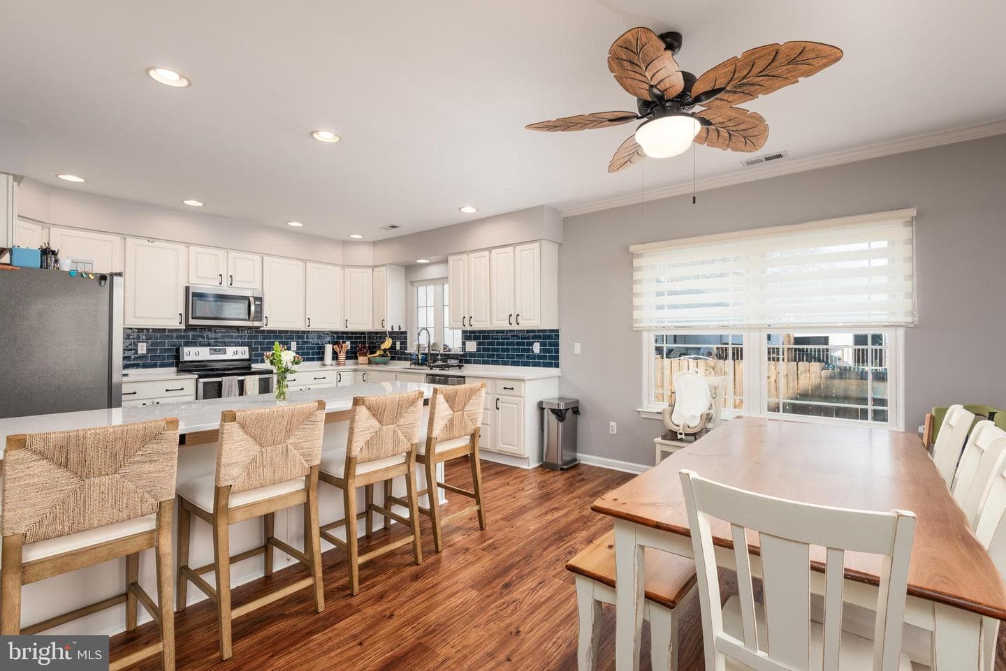 716 Cloverfields Drive photo 11