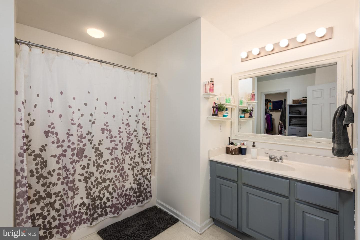 716 Cloverfields Drive photo 16