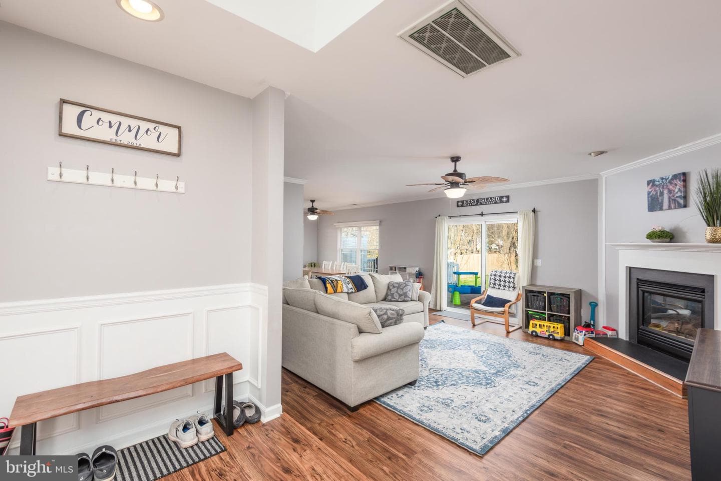 716 Cloverfields Drive photo 4