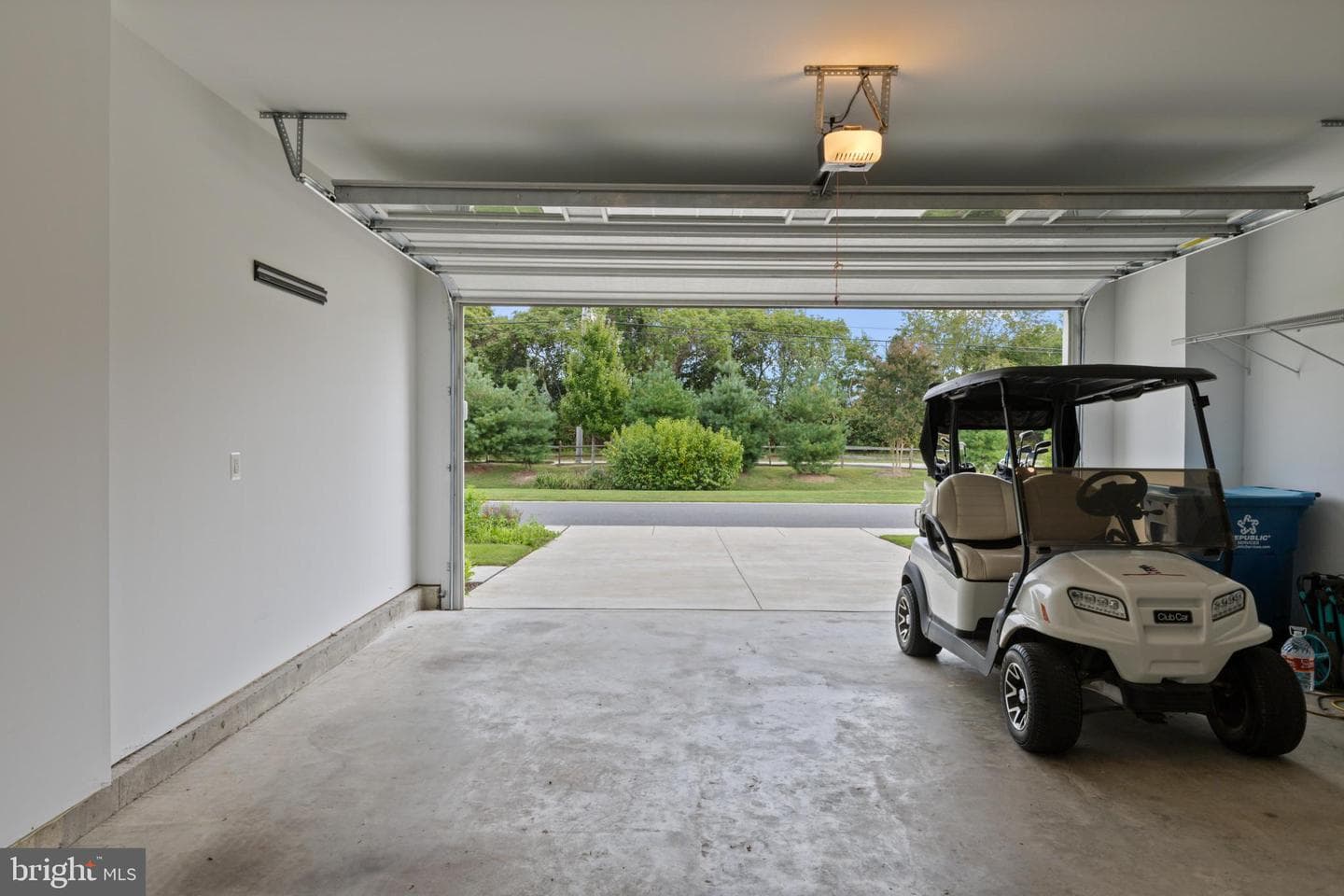 115 Masters Way photo 35