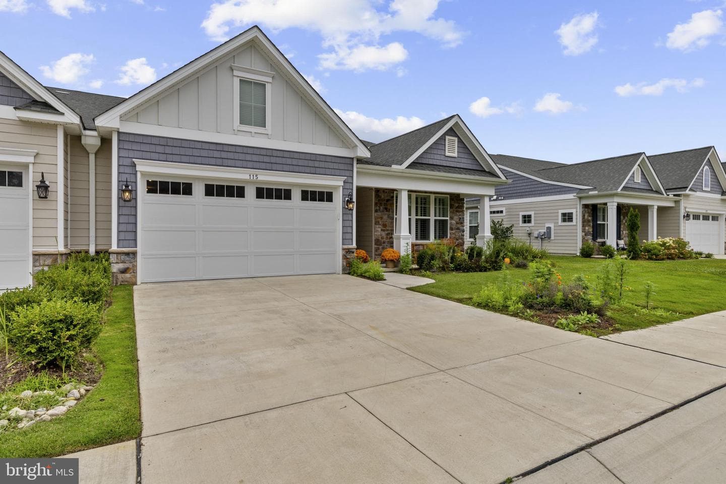 115 Masters Way photo 37
