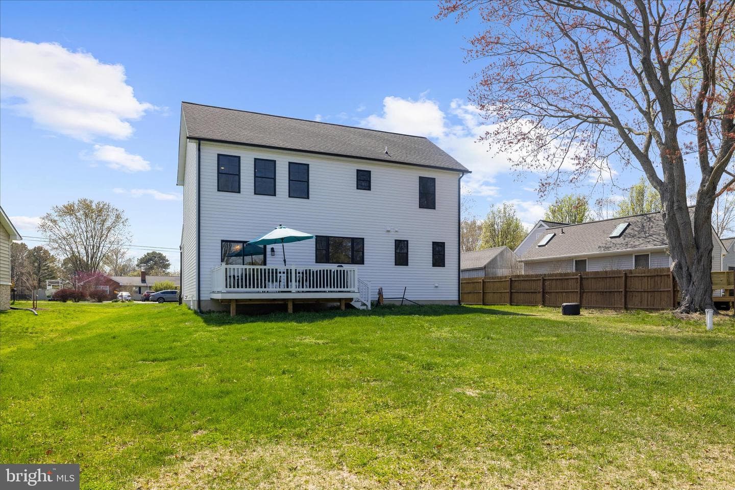 122 N Lake Drive photo 52