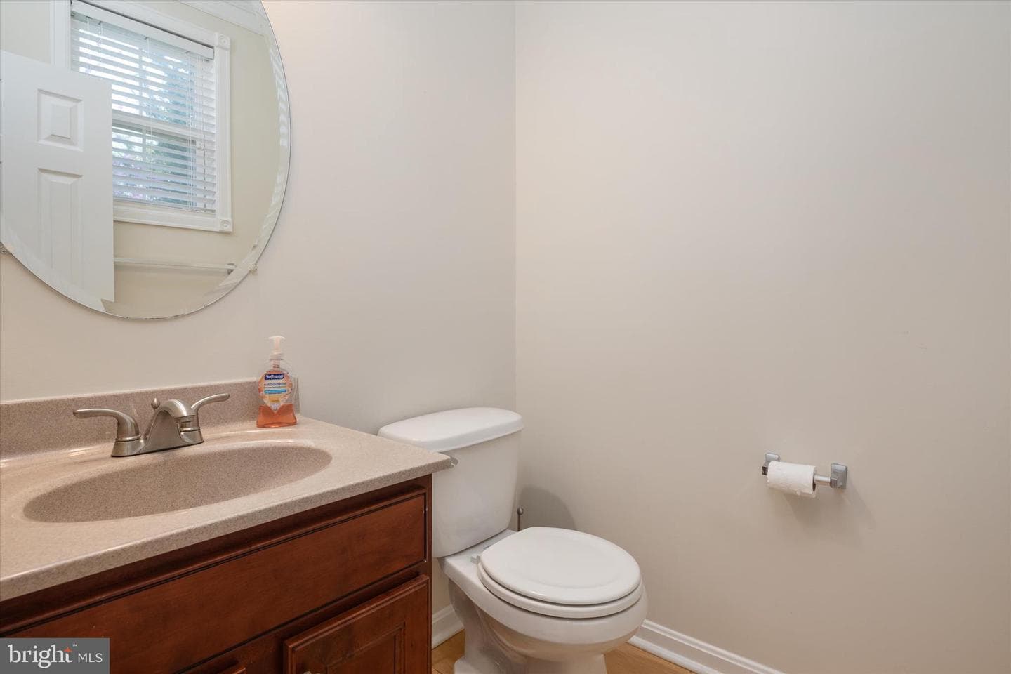 306 Schoolhouse Lane photo 16