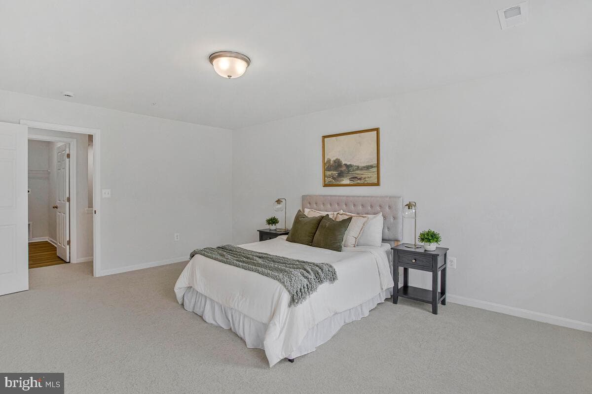 103 Worcester Road photo 18