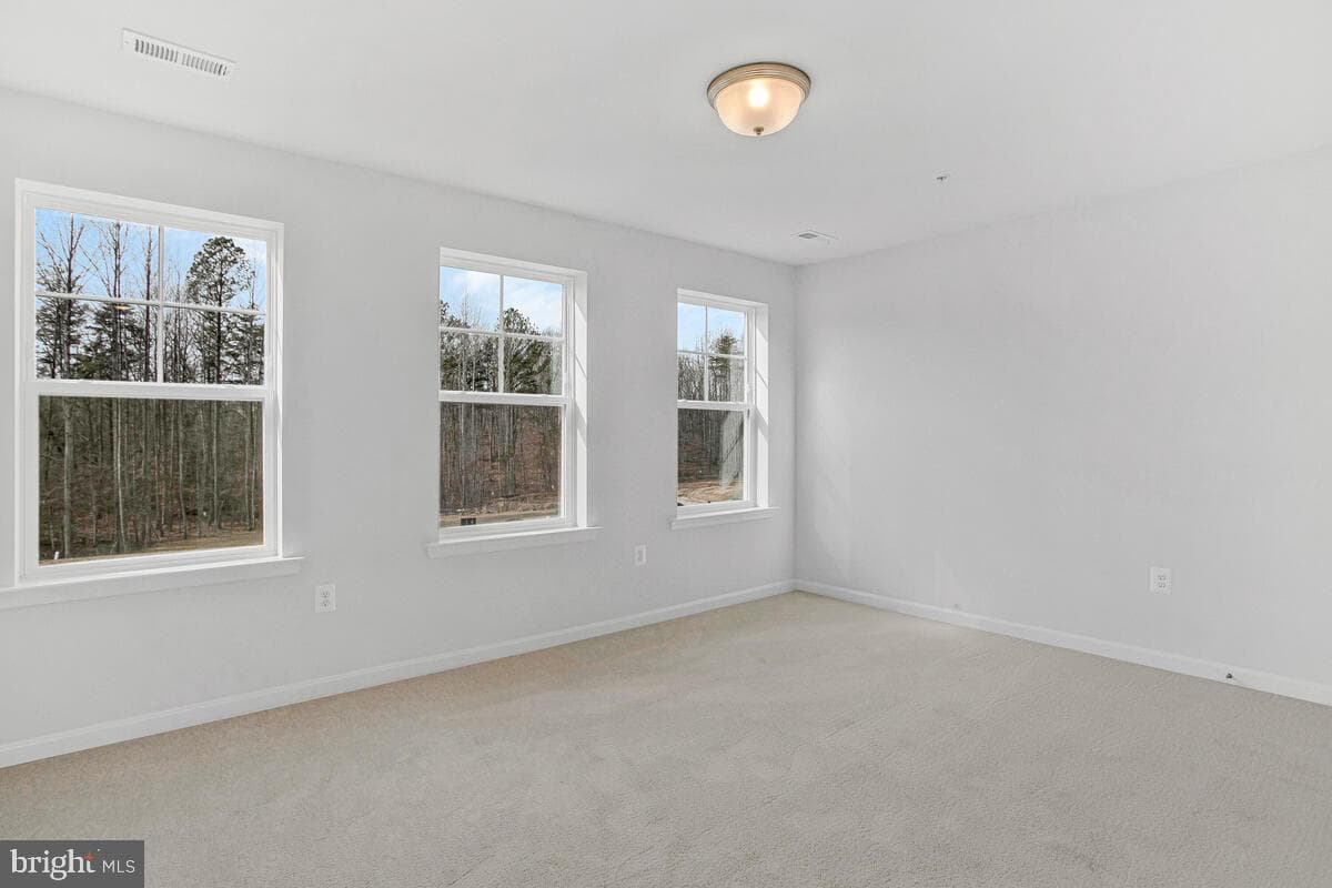 103 Worcester Road photo 25