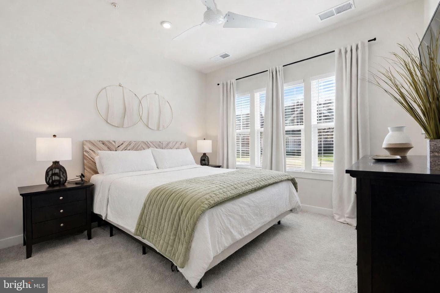 129 Perrys Retreat Boulevard photo 3