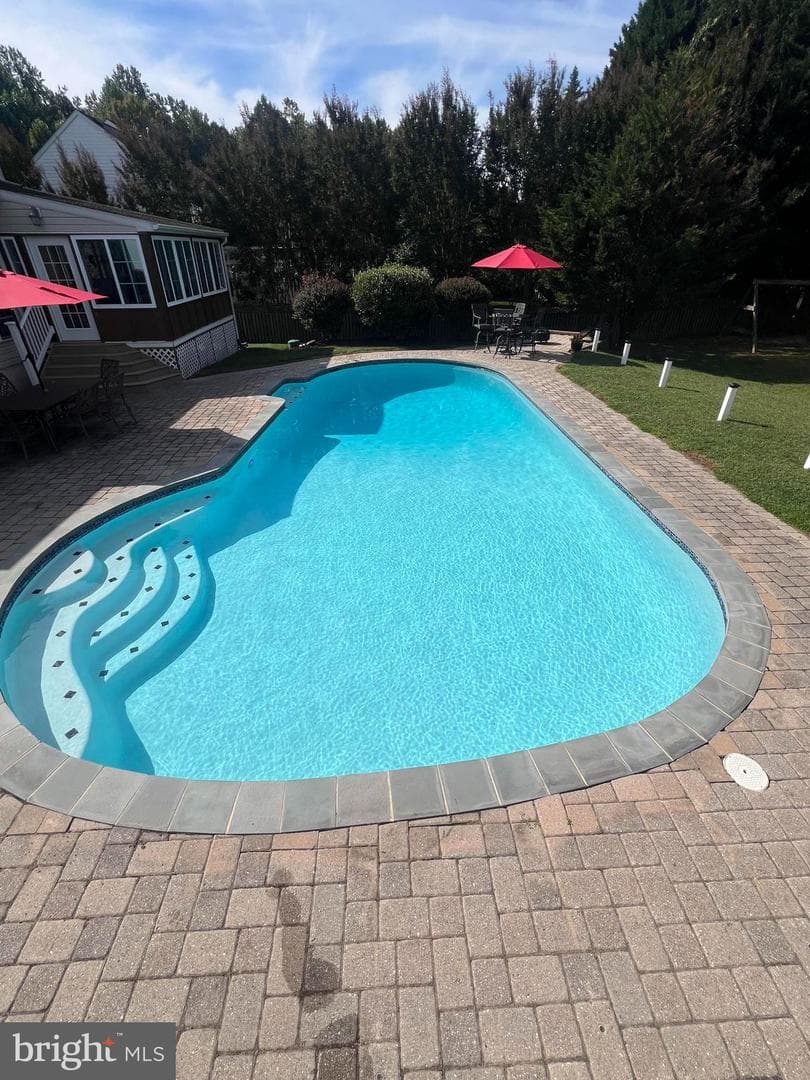 216 Edenderry Avenue photo 36