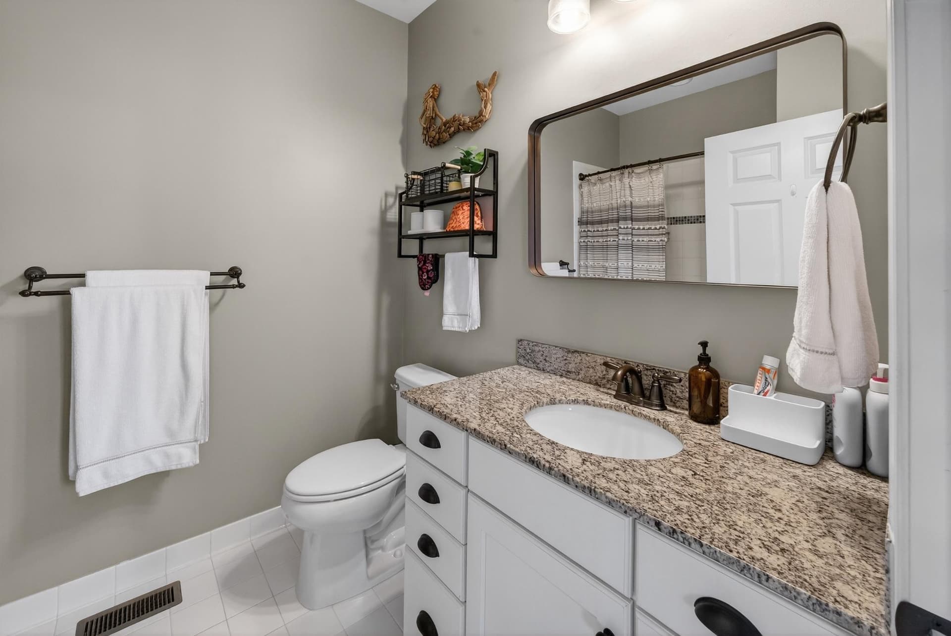 102 Carriage Heath photo 40