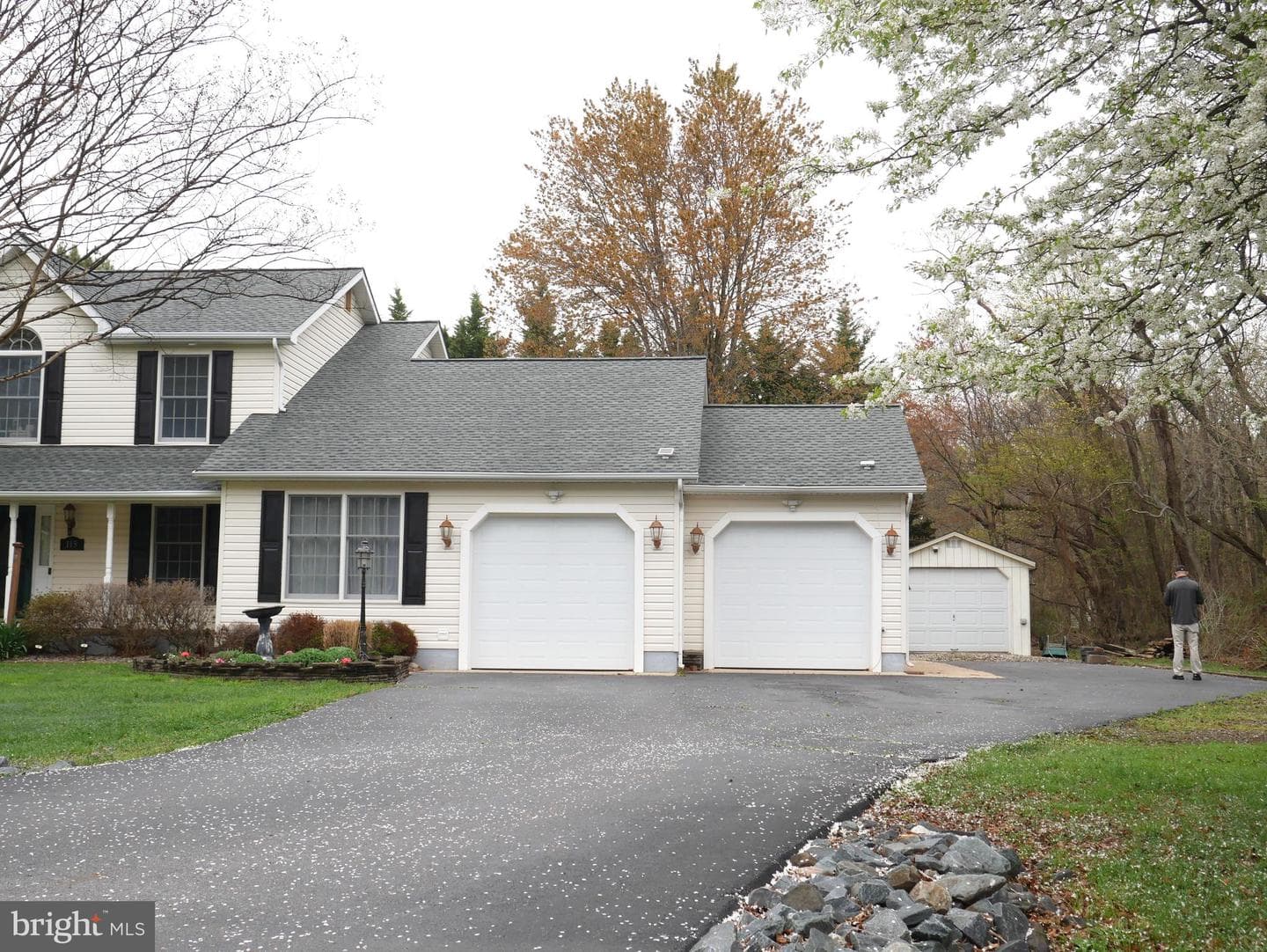 115 Bay Meadows Lane photo 20