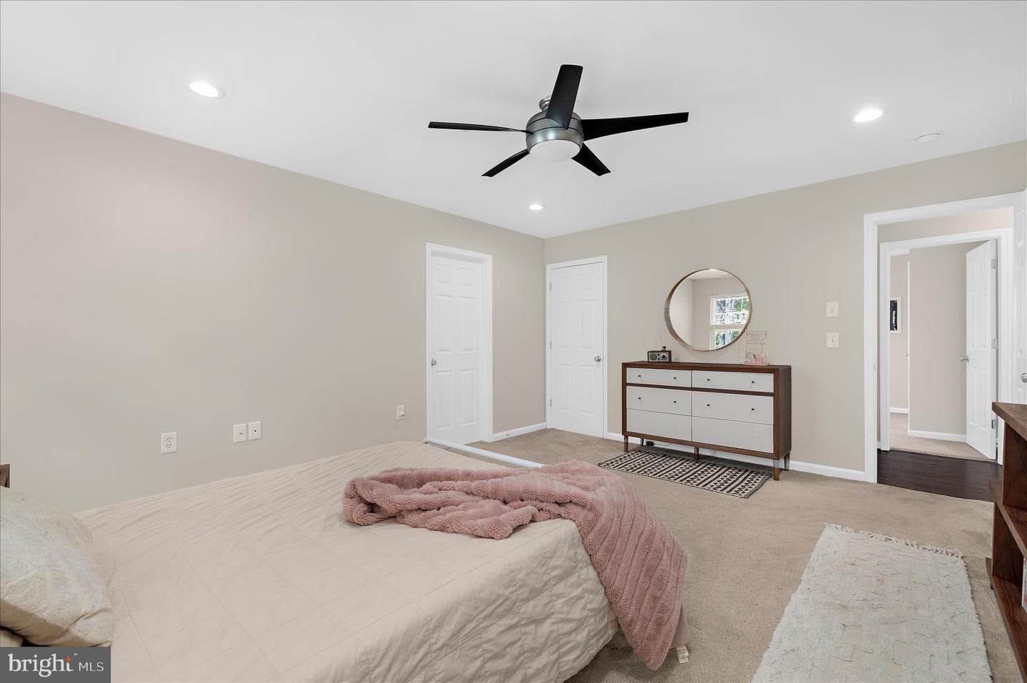 464 Web Foot Lane photo 50