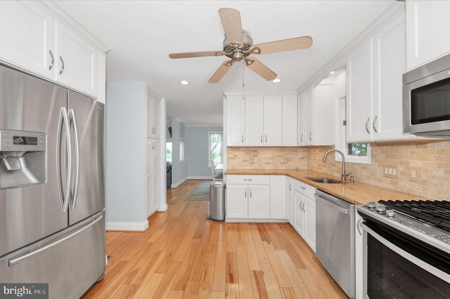 118 Bayview photo 20
