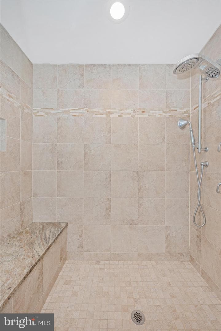 118 Bayview photo 52