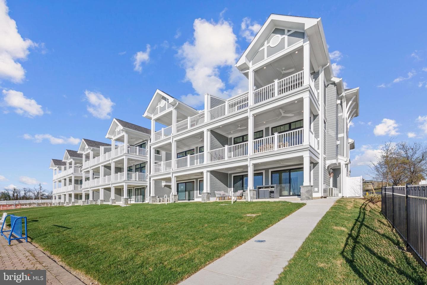 107 Petrie Way photo 42