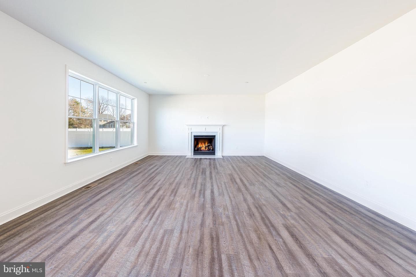 323 Chenowith Drive photo 16