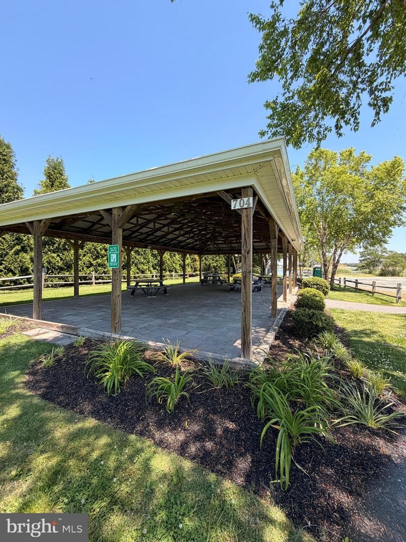 323 Chenowith Drive photo 45