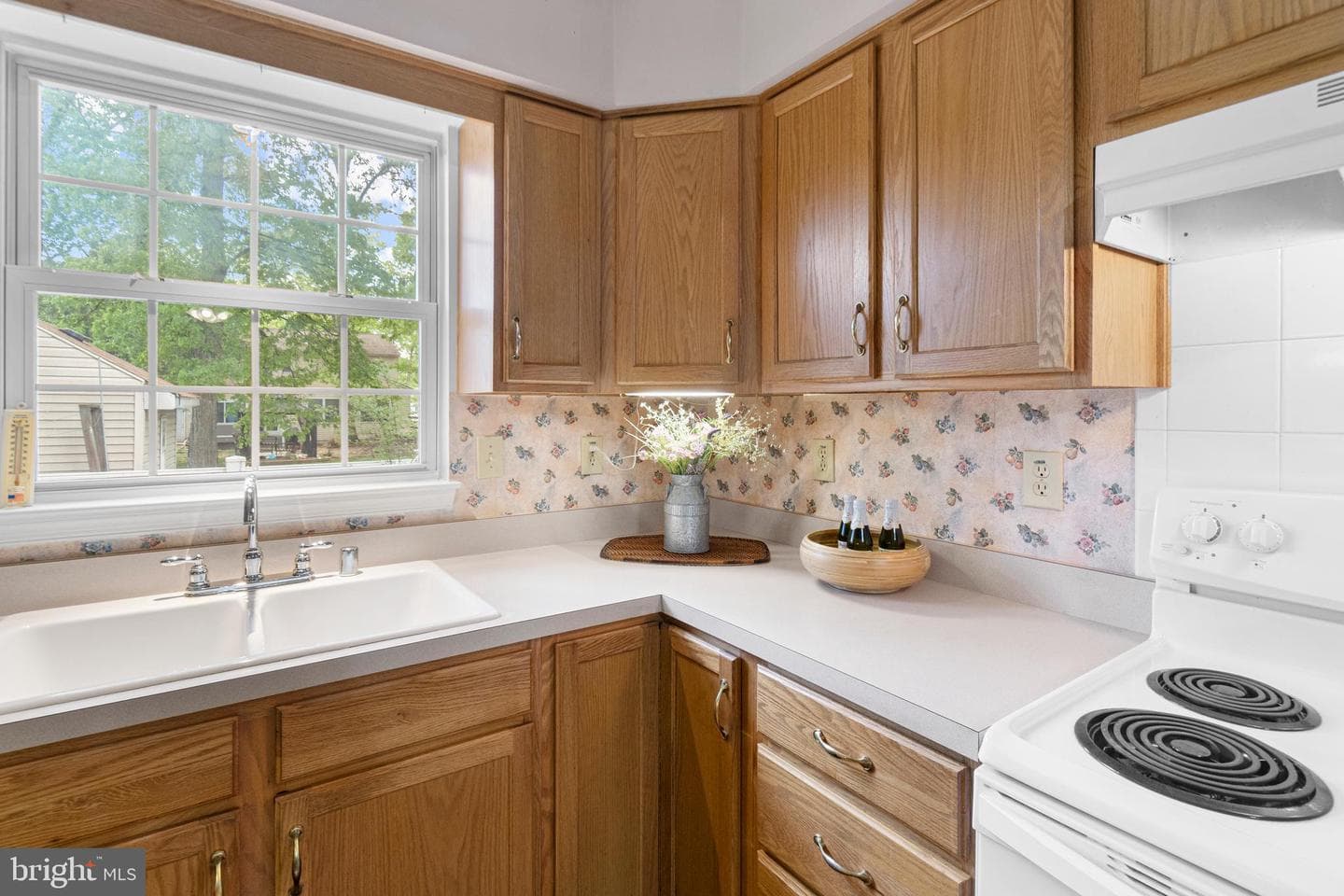635 Davol Road photo 12