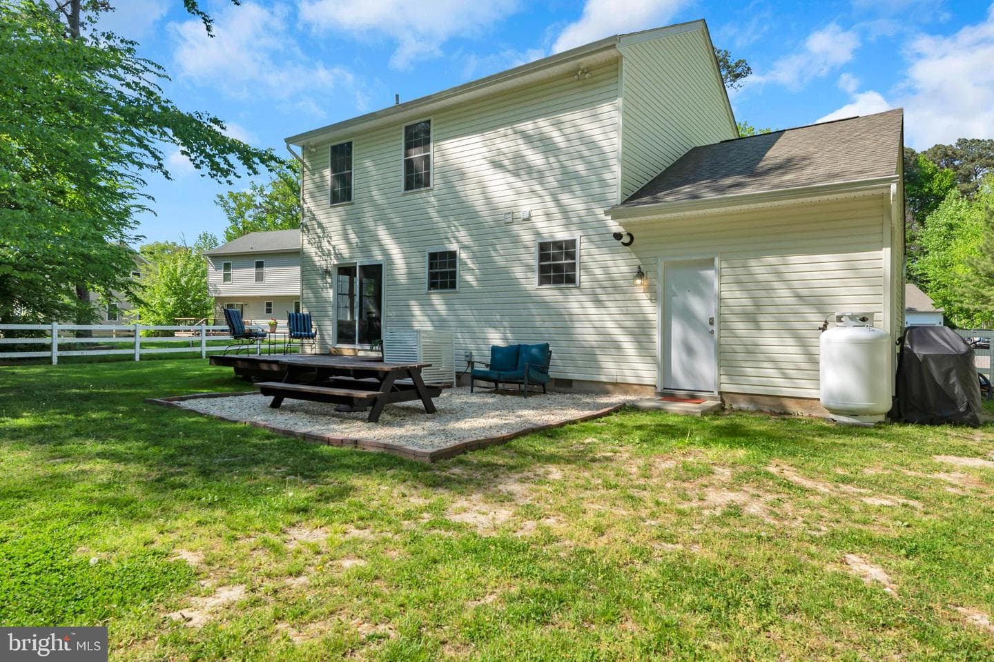 118 Stewart Lane photo 35