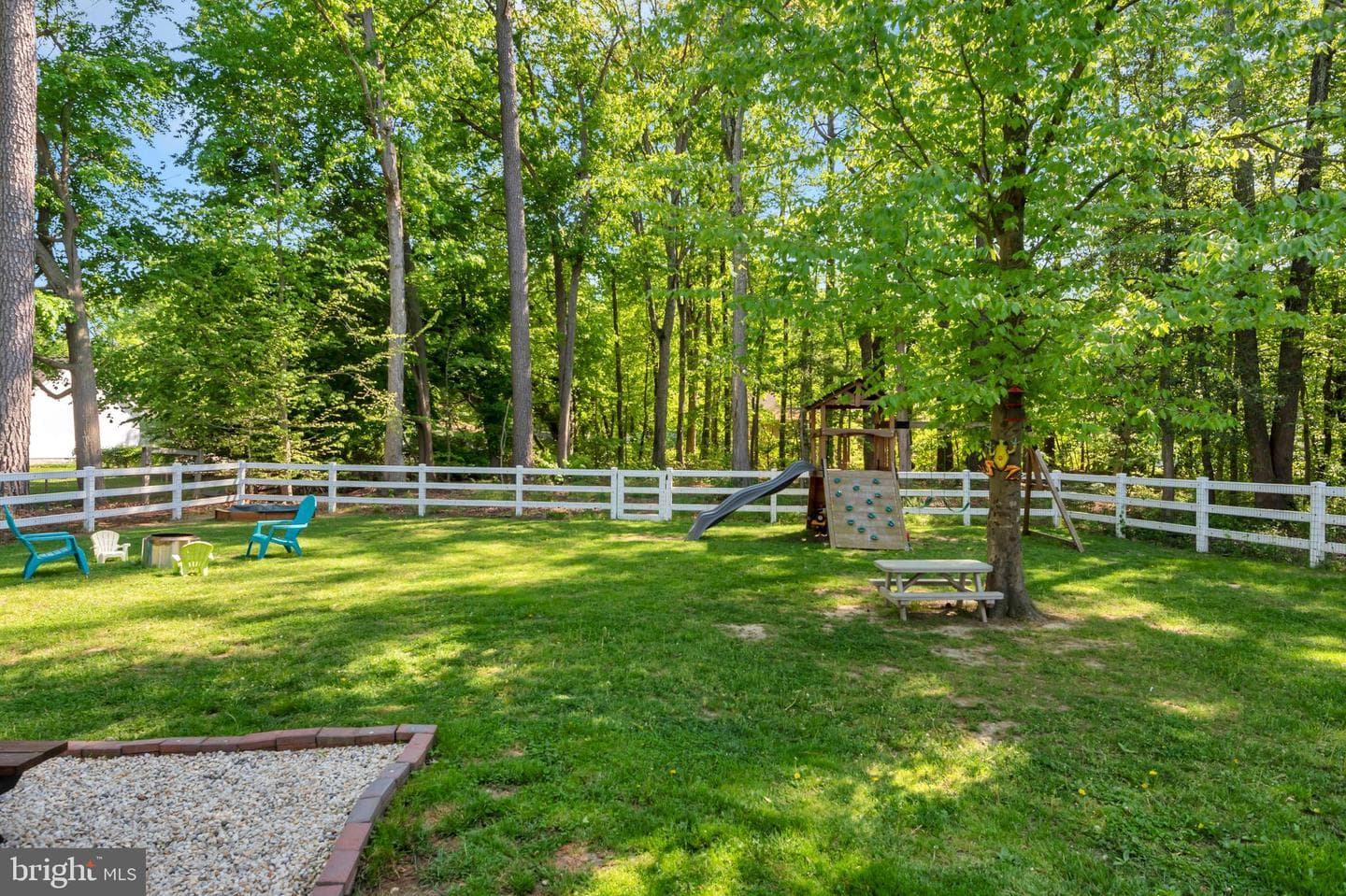 118 Stewart Lane photo 36