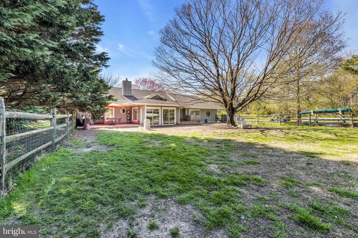 301 Penny Dr photo 12