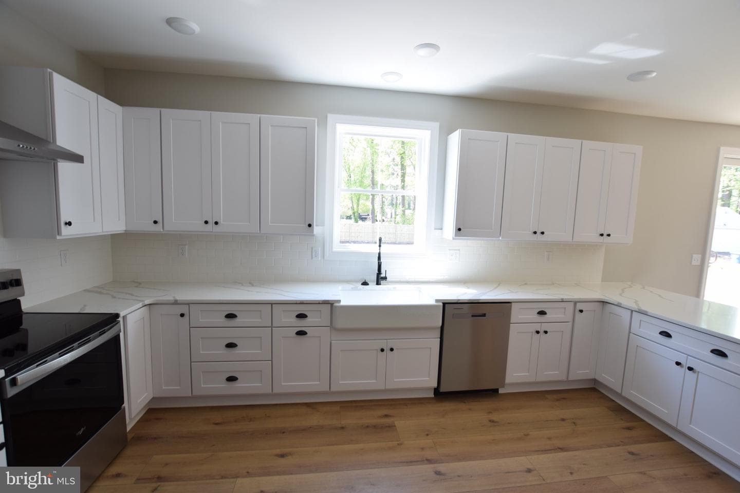 230 Long Point Road photo 15
