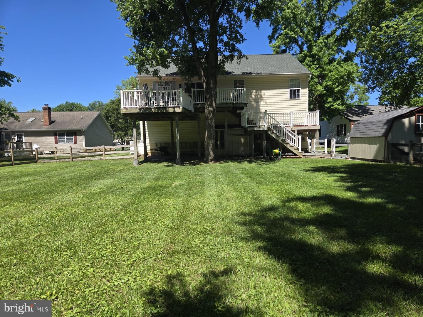 708 Dixon Drive photo 2
