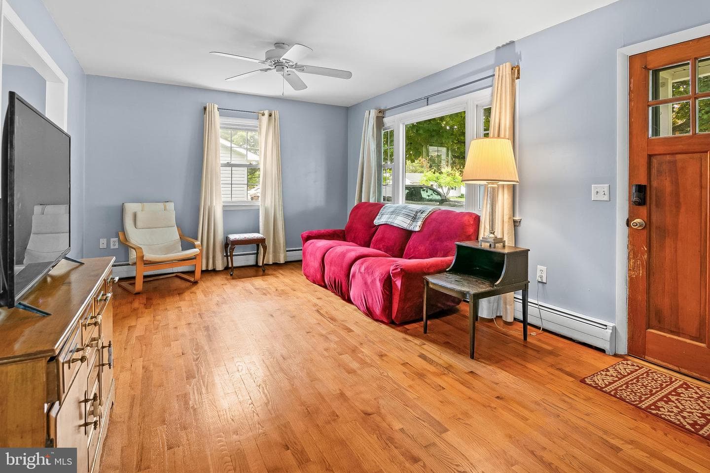 313 Oak Street photo 4
