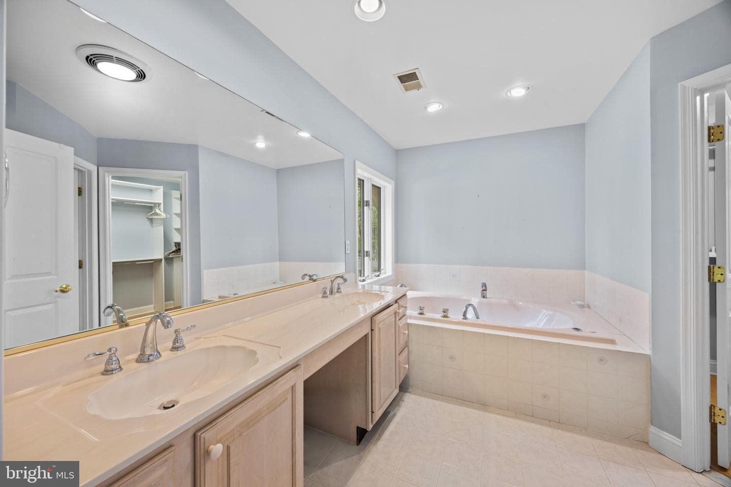 132 Tanners Point Drive photo 36