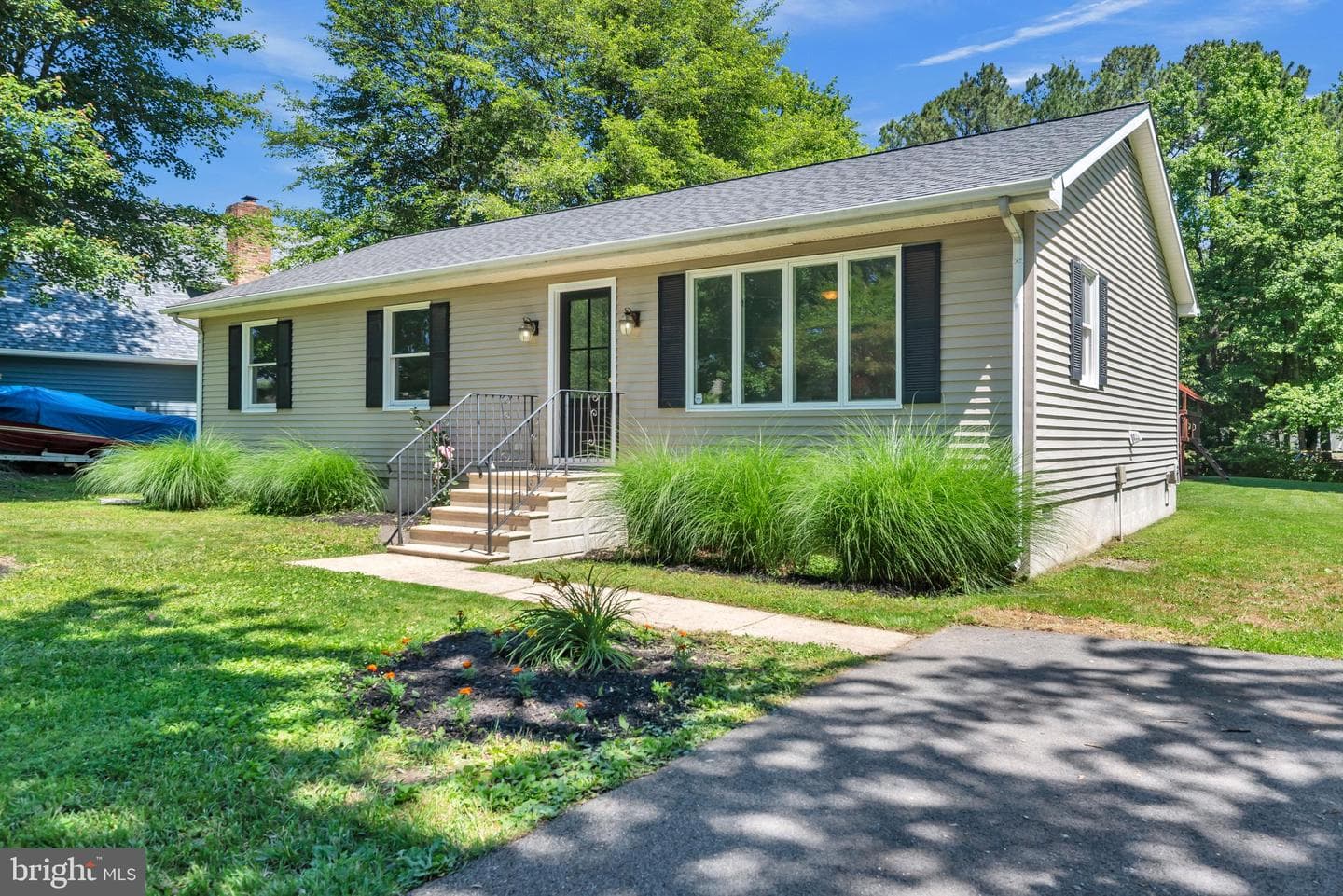607 Kimberly Way photo 4