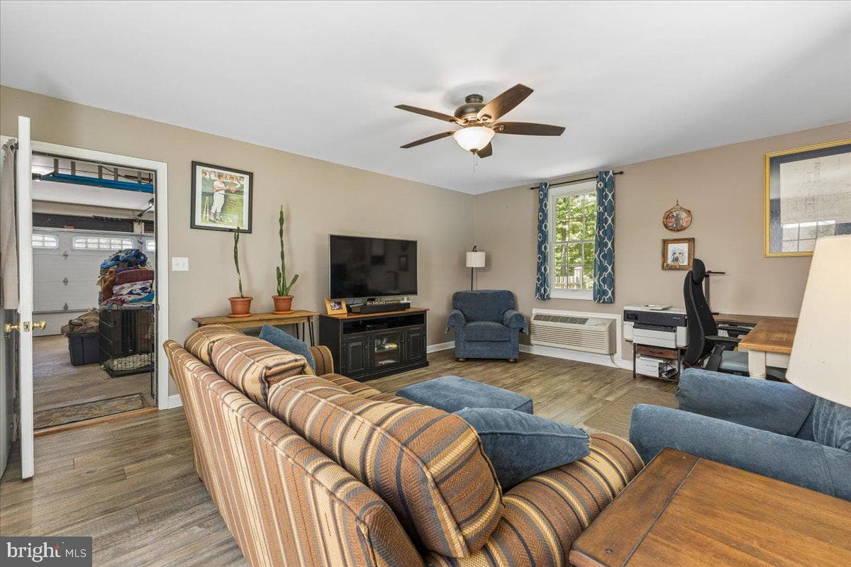 350 Prospect Bay Drive W photo 37