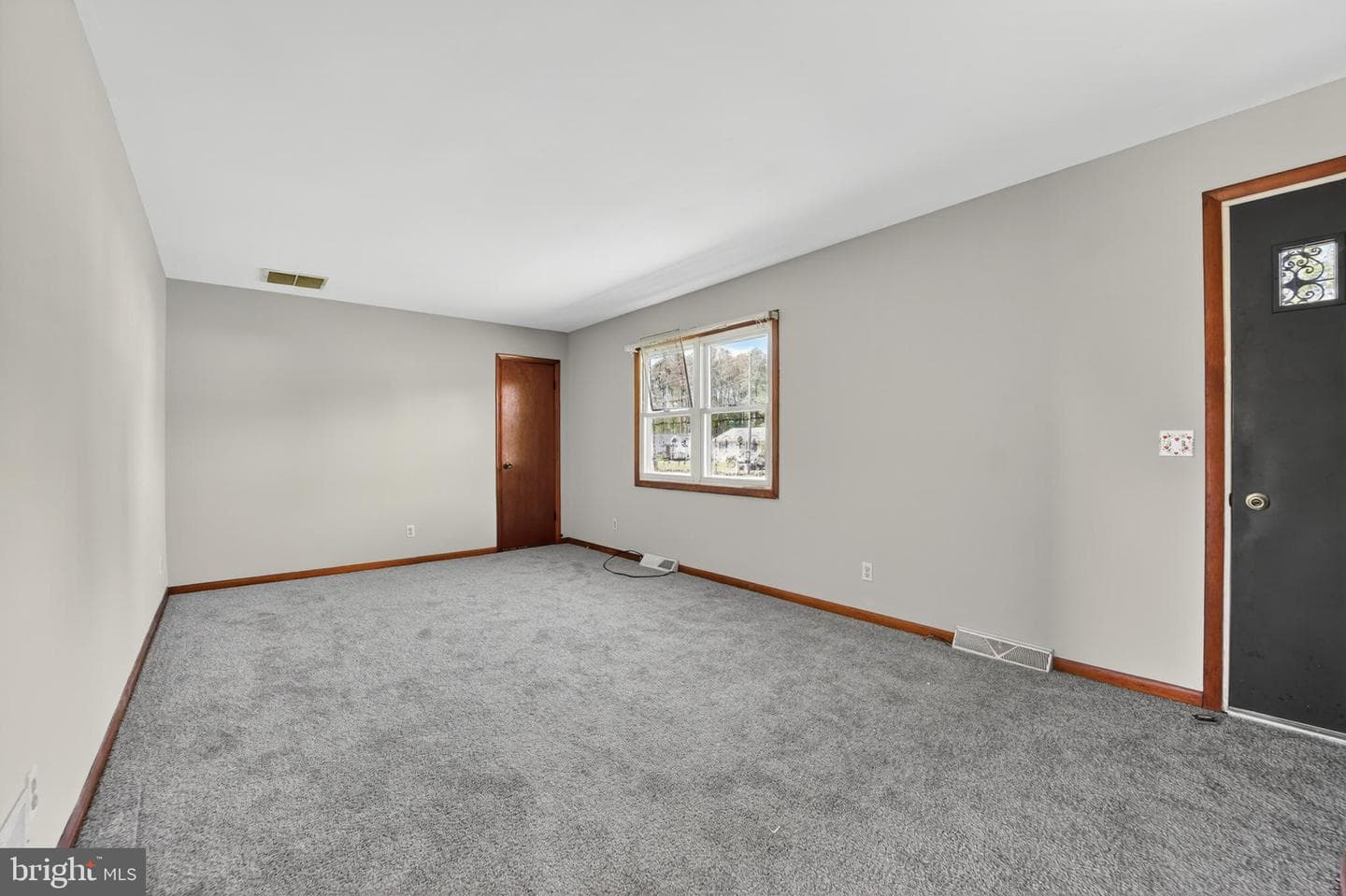 211 Long Point Road photo 16