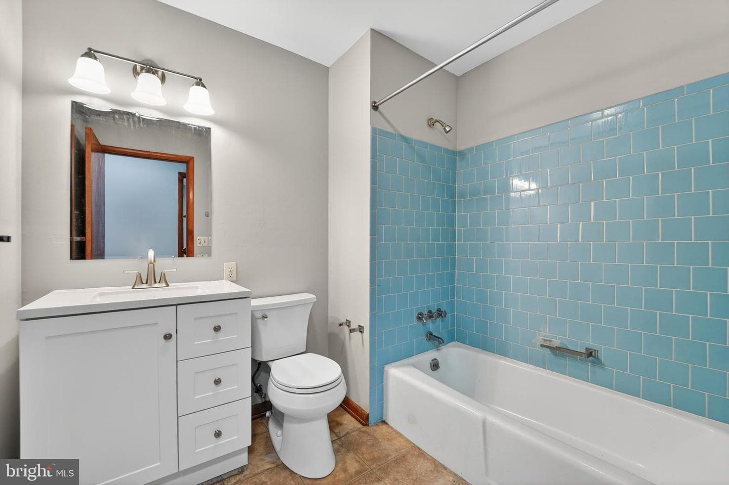 211 Long Point Road photo 24