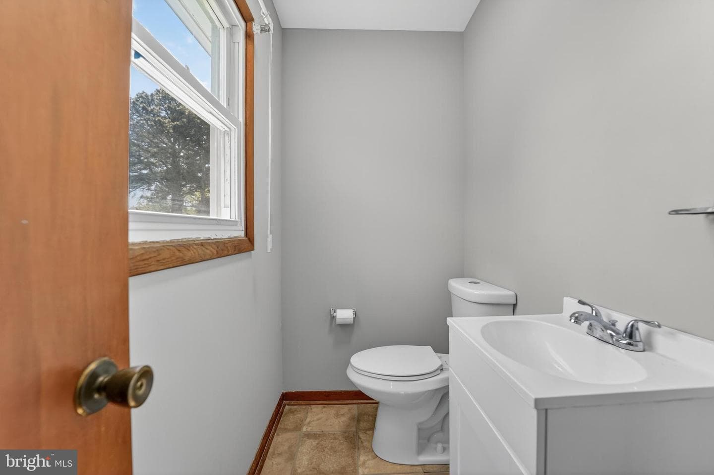 211 Long Point Road photo 28