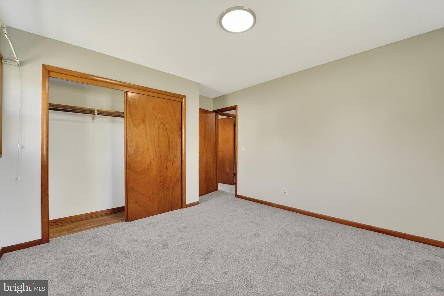 211 Long Point Road photo 32