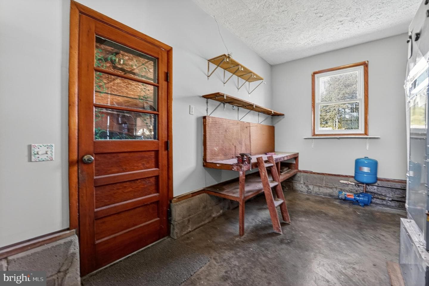 211 Long Point Road photo 34
