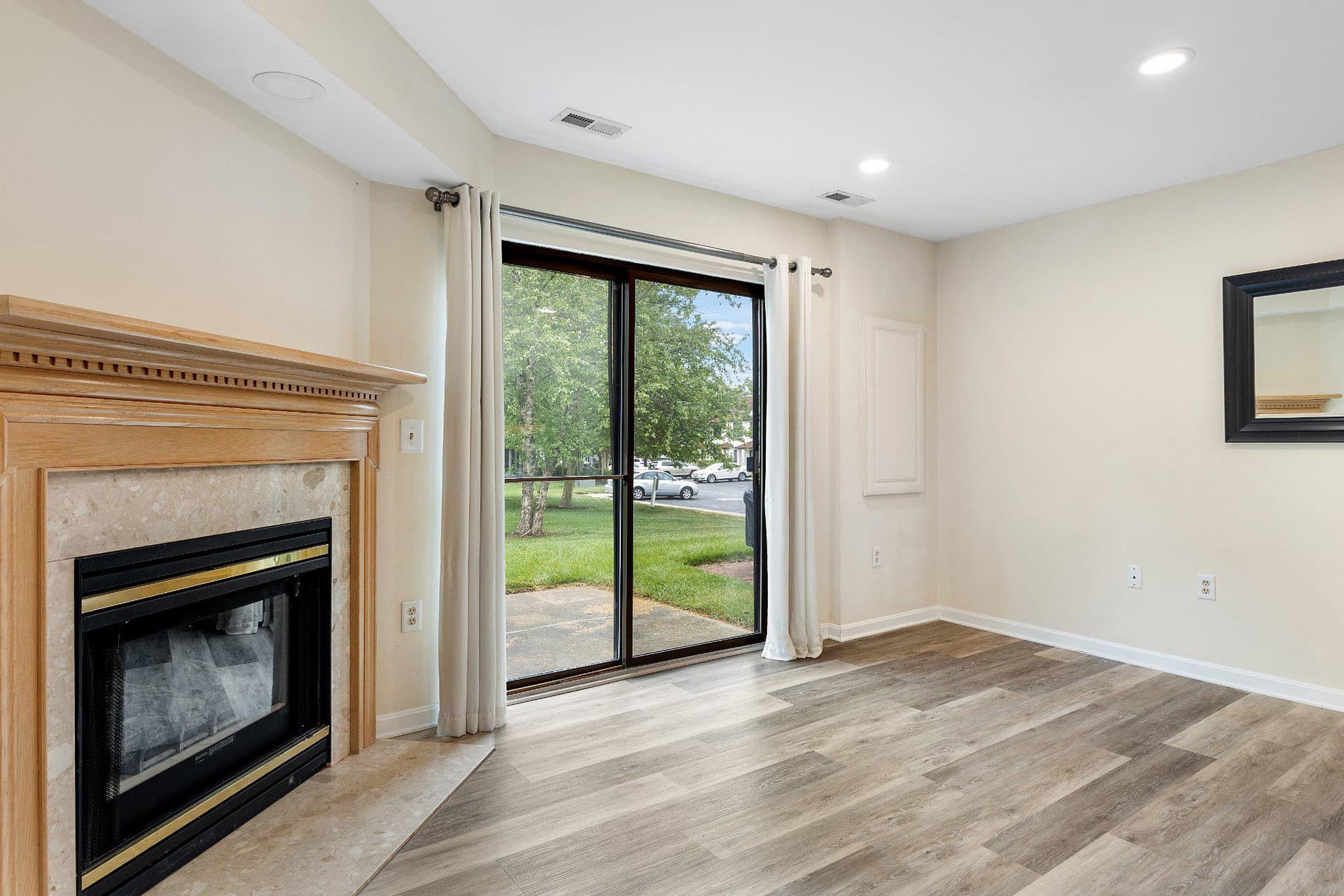 45 Queen Neva Court photo 9